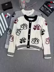 Factory Store High-Quality Autumn and Winter New Style Rose Embroidery Thick-Knit Cable Round-Neck Women's Wool Six-Button Cardigan