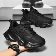Men's Non-Slip Wear-Resistant Sports Shoes, Autumn Thick-Soled Height-Increasing Men's Shoes, Versatile Casual Shoes, Black Trav