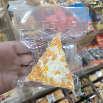 Ama Silver Bowl Milk Skin Thousand Layer Roll Triangular Cheese Mango Flavor Strawberry Flavor Cranberry Flavor Cherry Flavor 2.5kg Pack