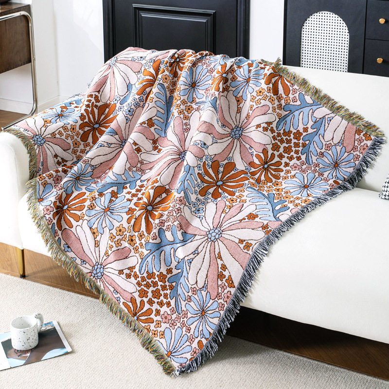 Cross-border jacquard tapestry outdoor camping blanket flower series line blanket nap air conditioning blanket high-grade gift blanket wholesale