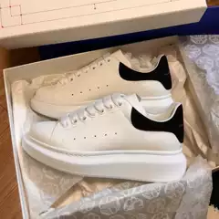 High-End Mcqueen White Sneakers 2026 Autumn New Casual Versatile Sports Shoes for Men, Thick-Soled Height-Increasing Shoes for Women
