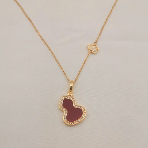 Double-Layer Diamond-Encrusted Shell Gourd Clavicle Necklace Pendant for Women, Versatile Titanium-Plated Steel Rose Gold Color Internet Celebrity Style Necklace