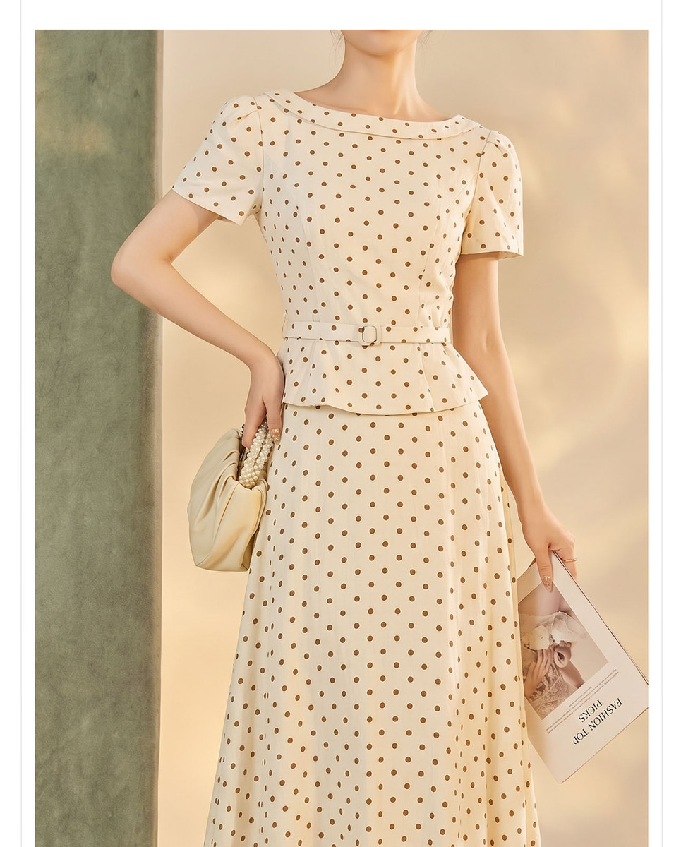 Bộ áo sơ mi tay lỡ và chân váy dài họa tiết chấm bi phong cách retro — Áo chấm bi (giao hàng trong 7 ngày), Áo chấm bi (giao hàng trong ngày), Chân váy chấm bi (giao hàng trong 7 ngày), Chân váy chấm bi (giao hàng trong ngày)