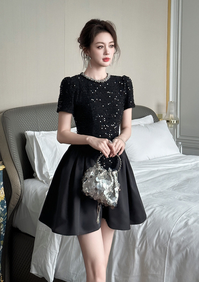 Đầm maxi nữ thắt eo tay ngắn cổ tròn chất liệu sequin lấp lánh — [Đen] chi tiết 8