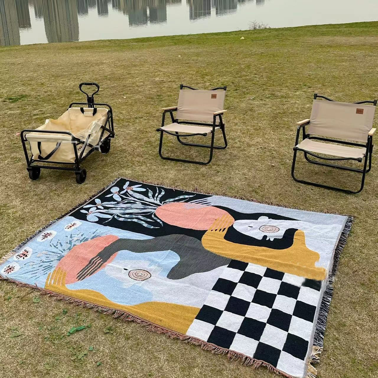 Custom cross-border camping blanket moisture-proof camping mat jacquard tapestry cartoon wind sofa towel cotton thread blanket sofa blanket wholesale