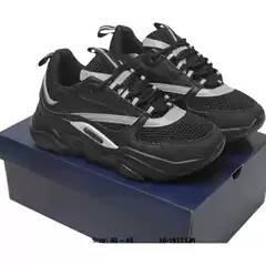 Dior Sneakers B22