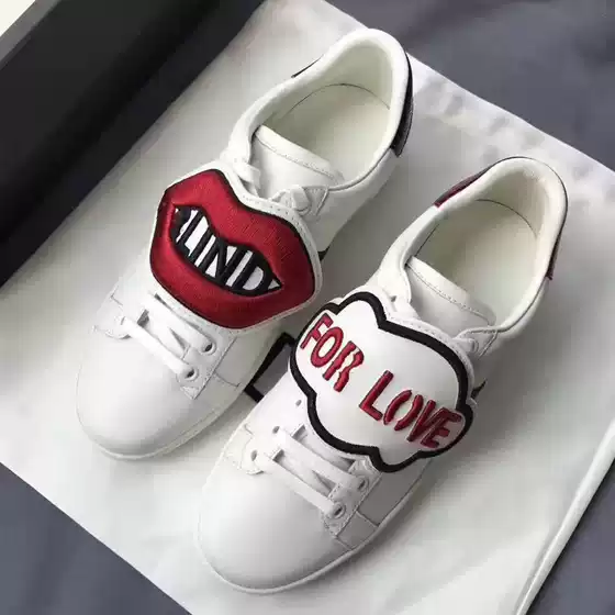 European Accessible Luxury Mickey Mouse White Shoes Men's Summer New Breathable Accessible Luxury Versatile Couple Shoes g Family Casual Sneakers