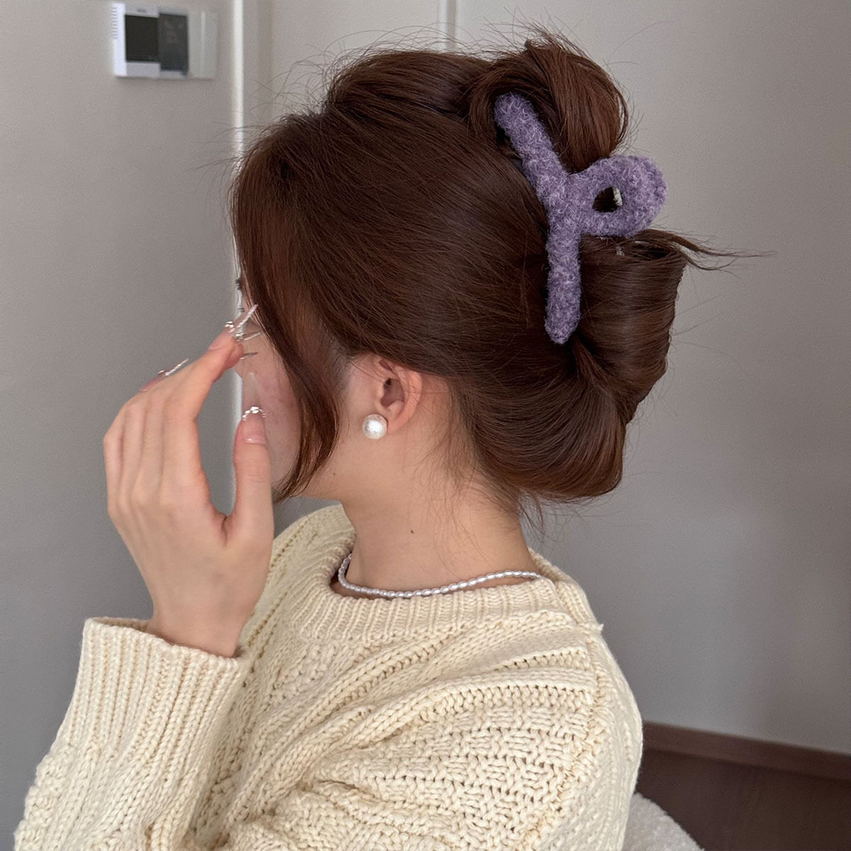 Korean Simple Autumn and Winter Plush Pure Color Hairpin New Half-Tied Hair Ball Head Elegant Elegant Shark Clip Hair Accessories