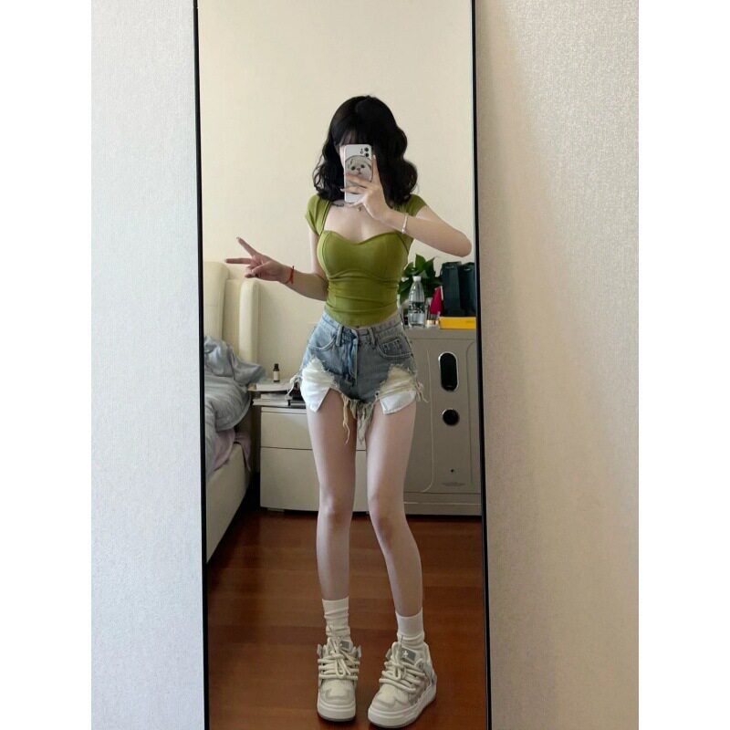 High Waisted Ripped Denim Shorts for Women Vintage Style Slim Fit Casual Summer Wear Wholesale Available