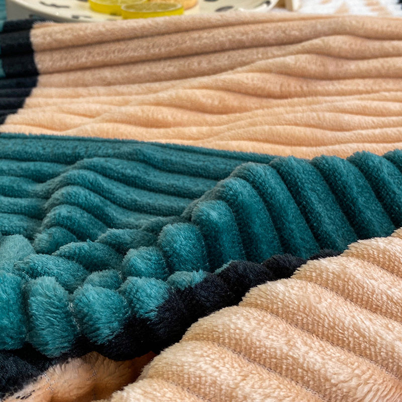 2024 New Printed Geometric Square Blanket Milk Fleece Blanket Casual Office Thin Blanket Cross-border Foreign Trade