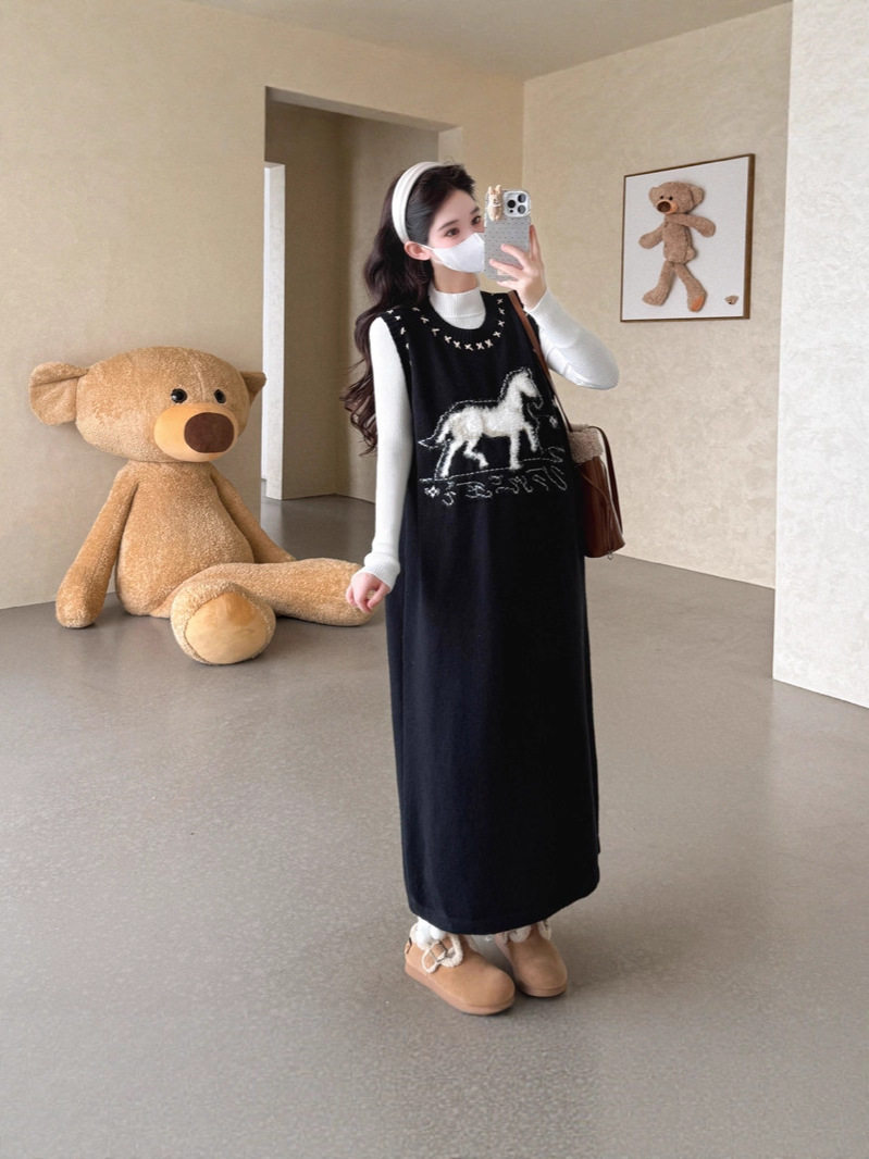 Knitted Dress Women's 2025 Autumn and Winter New Fake Two-Piece Black Skirt Long Skirt Vest Skirt + Bottoming Suit