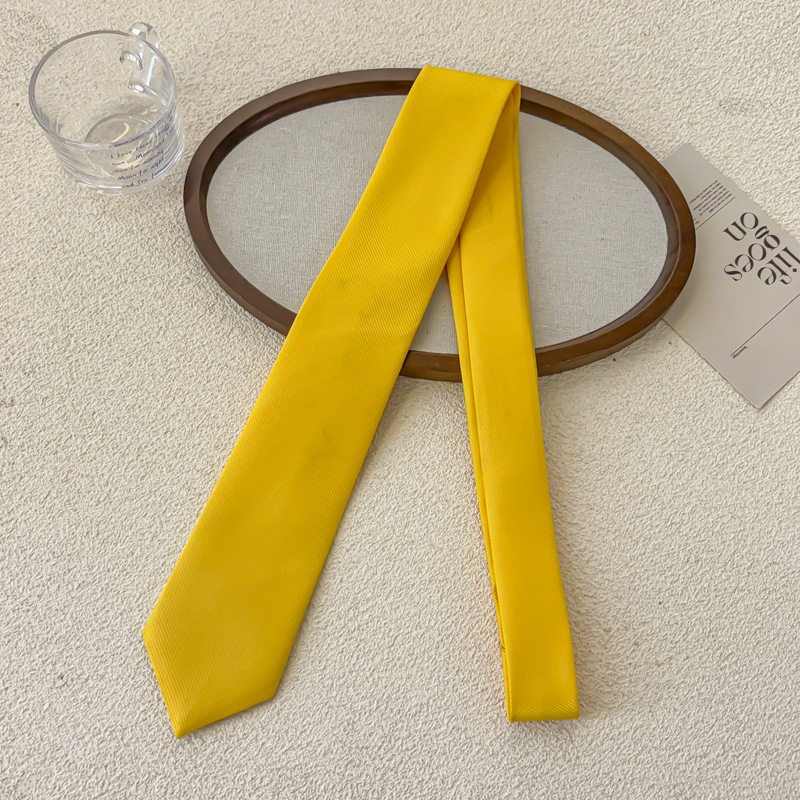 レモンイエローのスラッシュ細ネクタイ - 約155cm