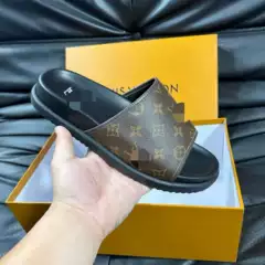 Men's Slippers Hot-Selling 2026 New Model Outdoor Slippers Non-Slip Soft Sole Foreign Trade Embroidered Home High-End Men's Slide Slippers