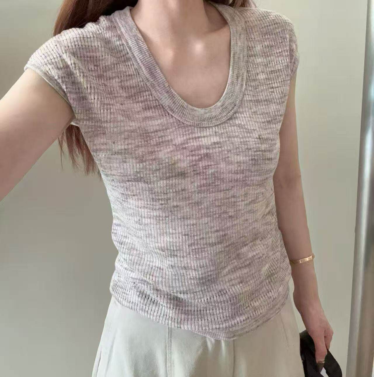 纯欲风低U领针织衫短袖女夏季2026新款巨好看的修身坑条薄款上衣