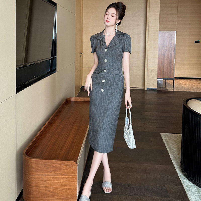 Đầm ôm body nữ cổ V tay ngắn họa tiết sọc kẻ phong cách Pháp — [Xám]
