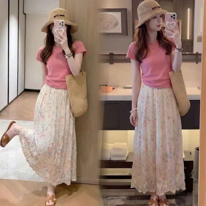 summer beautiful and playful little suit huge good-looking w...