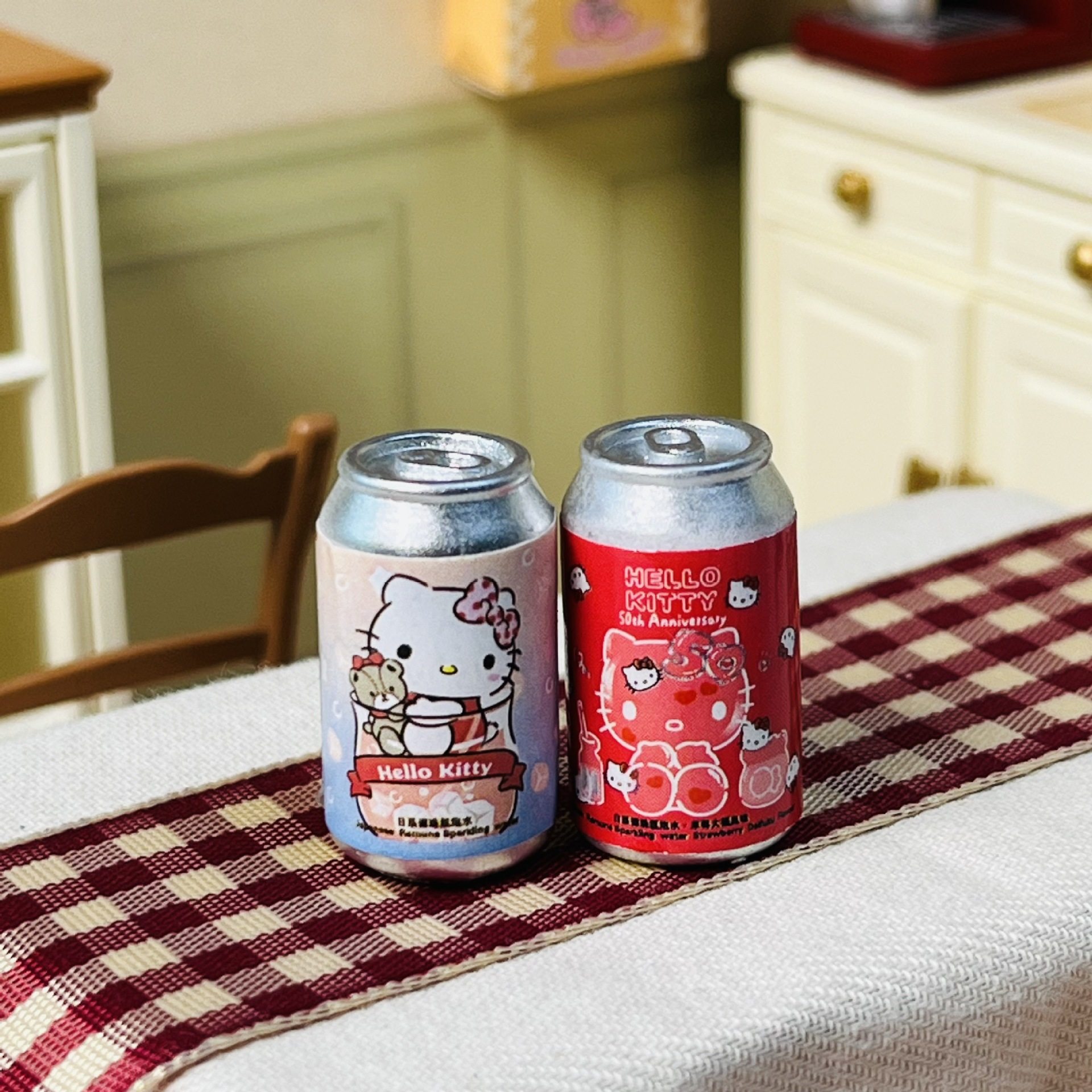 Mini simulation food play convenience store small supermarket cartoon KT paint cans miniature model diy accessories