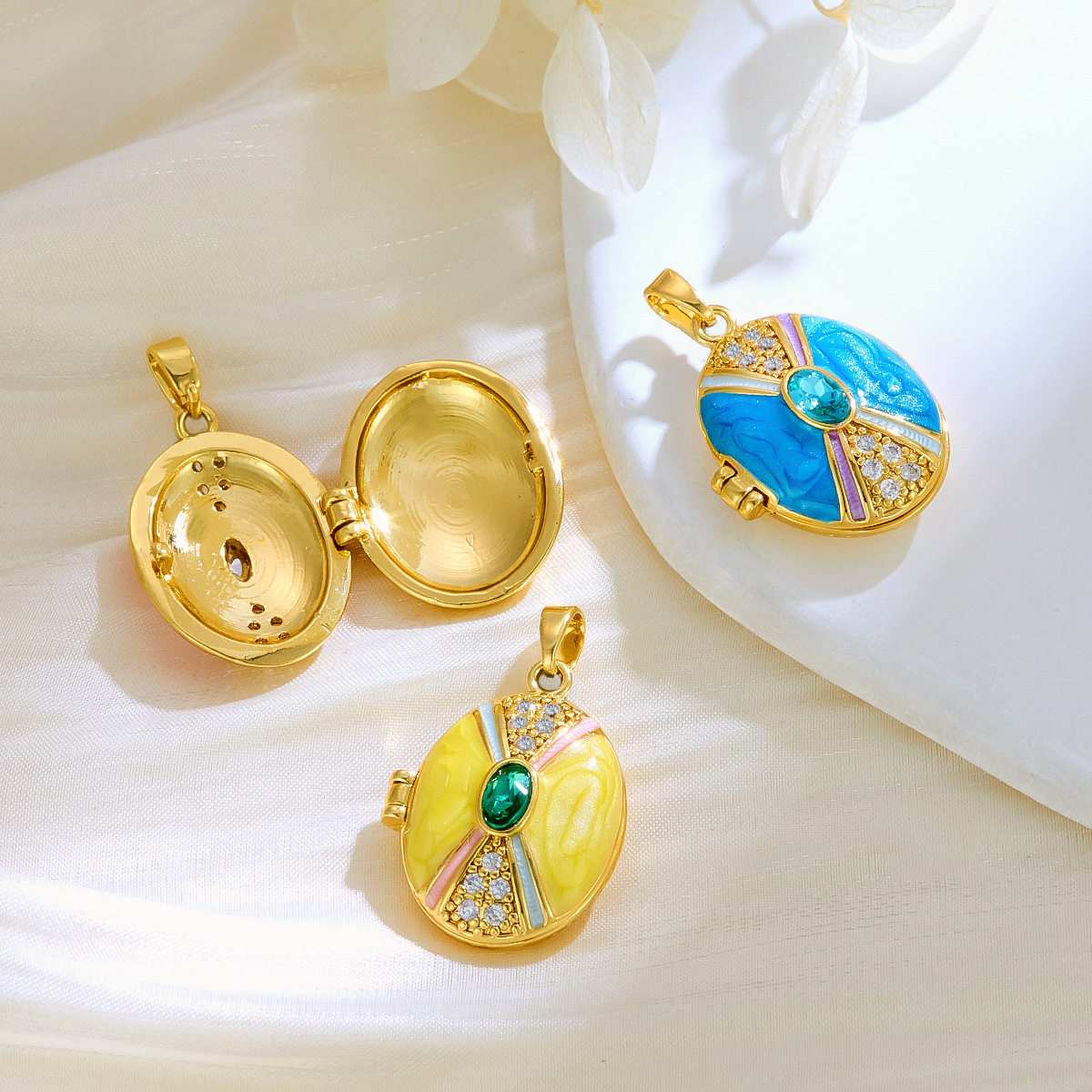 European and American Cross-Border Oil Dripping Photo Box Copper Gold-Plated Necklace Pendant Women's Niche Design High-End Creative Fashion Jewelry