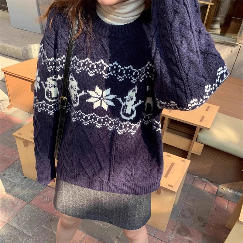 韩版复古圣诞氛围感提花毛衣女秋冬宽松保暖圆领套头针织衫上衣