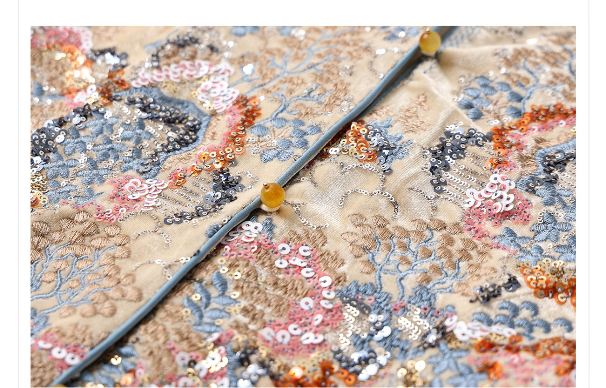 Áo khoác nữ dáng suông thêu hoa đính sequin cổ đứng dài tay — Đặt hàng màu trà sữa (giao hàng trong ngày), Đơn hàng trà sữa (giao hàng trong 7 ngày), Màu trà sữa bằng cotton (giao hàng trong ngày), Trà sữa màu plus cotton (giao hàng trong 7 ngày)