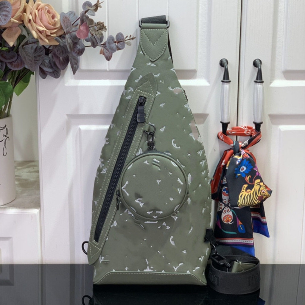 ネイビーブルー