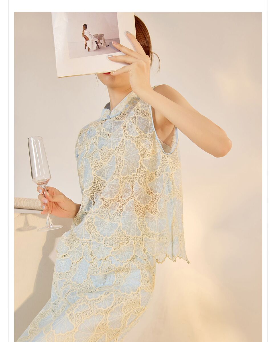 Set áo vest không tay thêu hoa kèm chân váy midi dài hai mảnh — Váy Midi Xanh Nước Biển (Giao Hàng Ngay), Váy Midi Xanh Nước Mây (Giao hàng trong 7 ngày), Áo Vest Xanh Nước Biển (Giao Hàng Ngay), Áo Vest Xanh Nước Biển Cloud (Giao hàng trong 7 ngày)