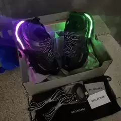 High-End I8 Paris Track Third Generation Led Light 3.0 Luminous Dad Shoes for Men and Women Thick-Soled Fashion Casual Shoes
