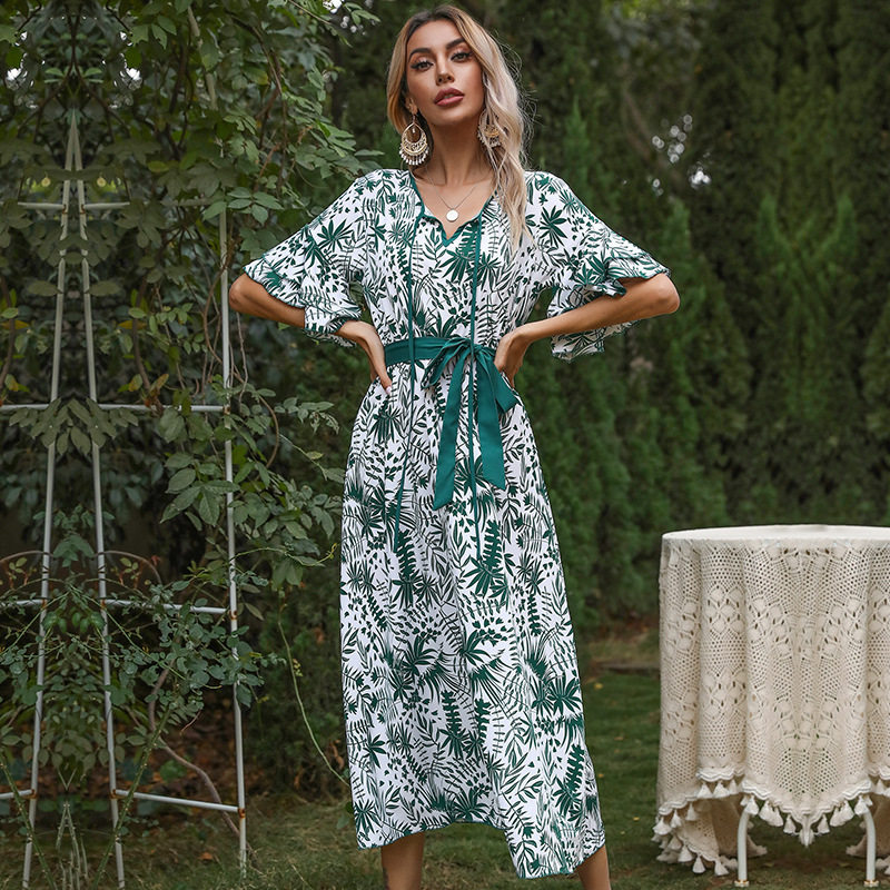 Vintage Floral Print Short Sleeve Dress Elegant Versatile Summer Style Available for Wholesale