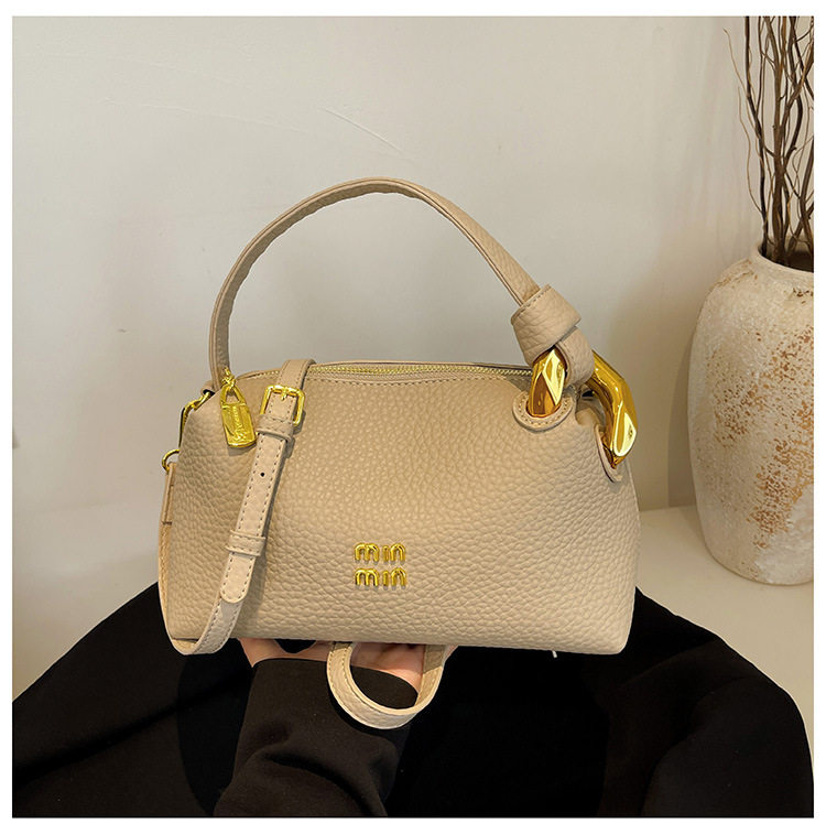 O1CN01WhxLqB2Cv5RDOjd47 !!2217614678535 0 cib