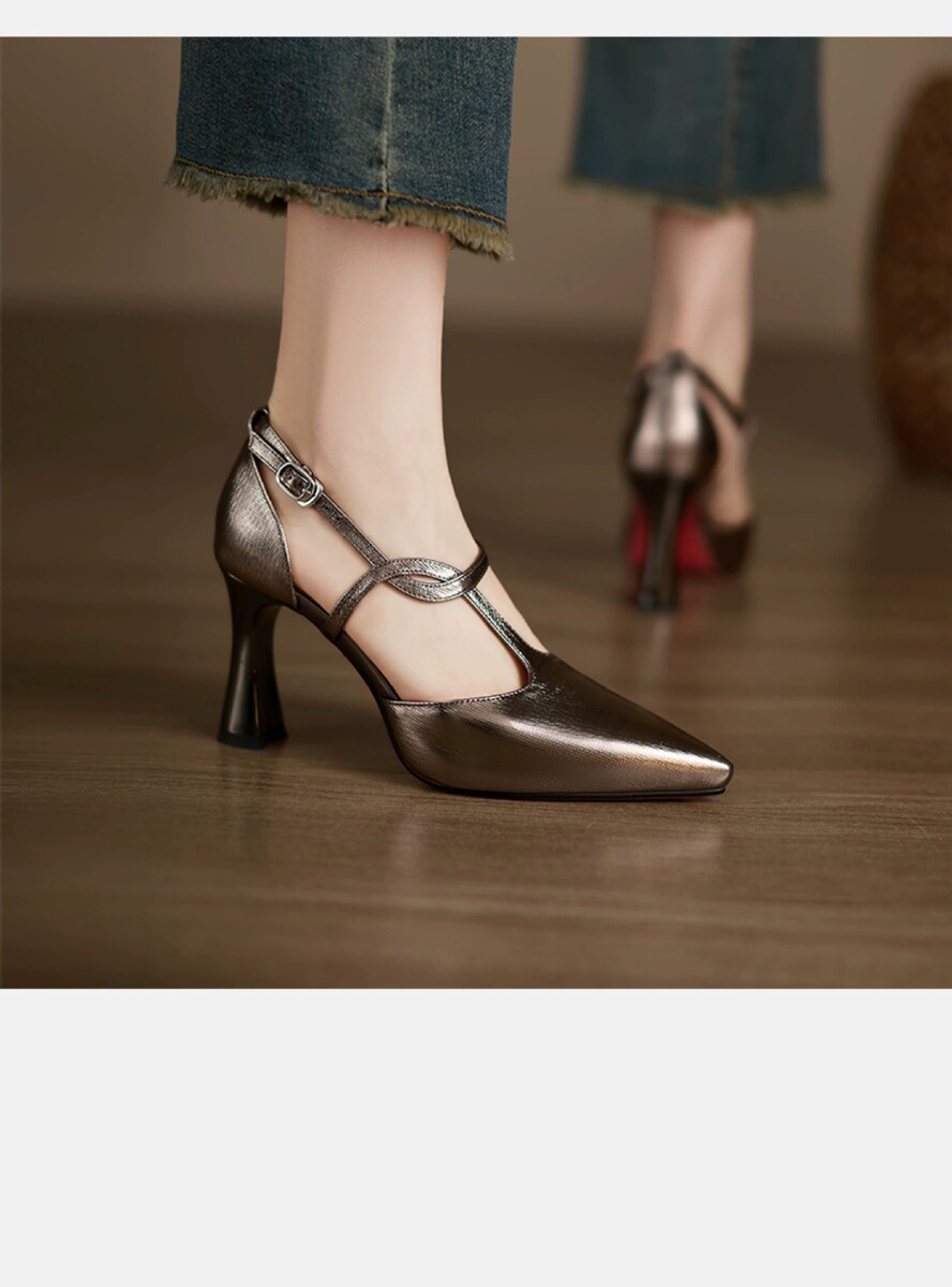 Sandal nữ mũi nhọn quai mảnh gót thô phong cách cổ điển — Màu bạc, Màu súng