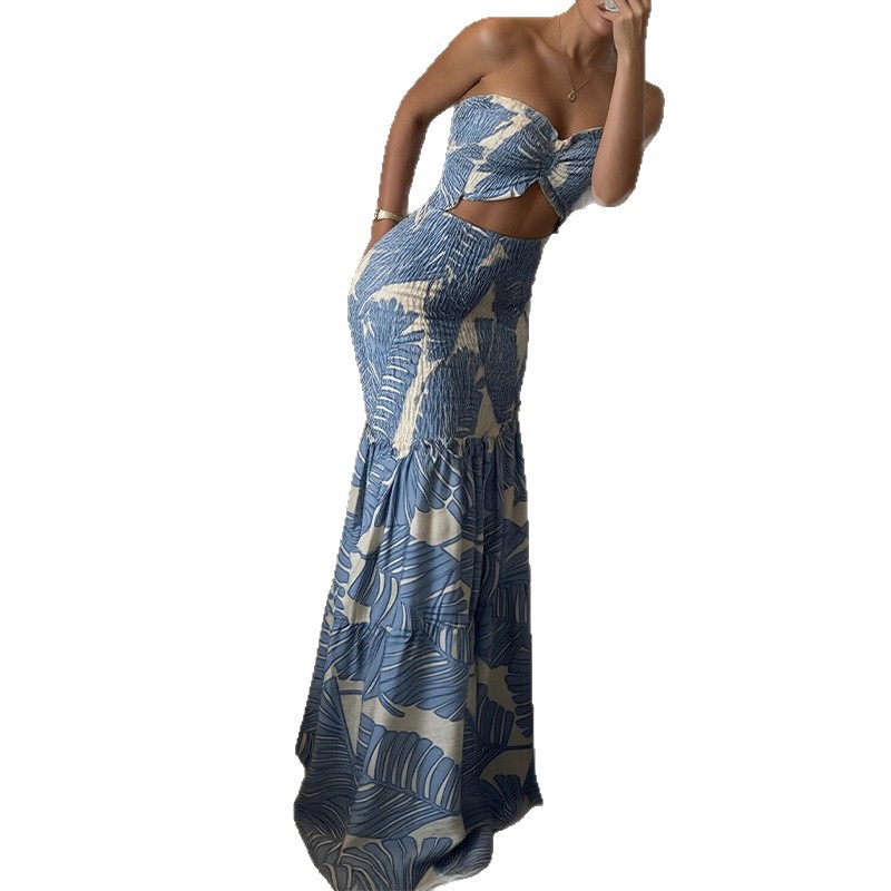 Summer Womens Dress Fashionable Sexy Halter Neck Printed Pleated Beach Vacation Style Wholesale Available