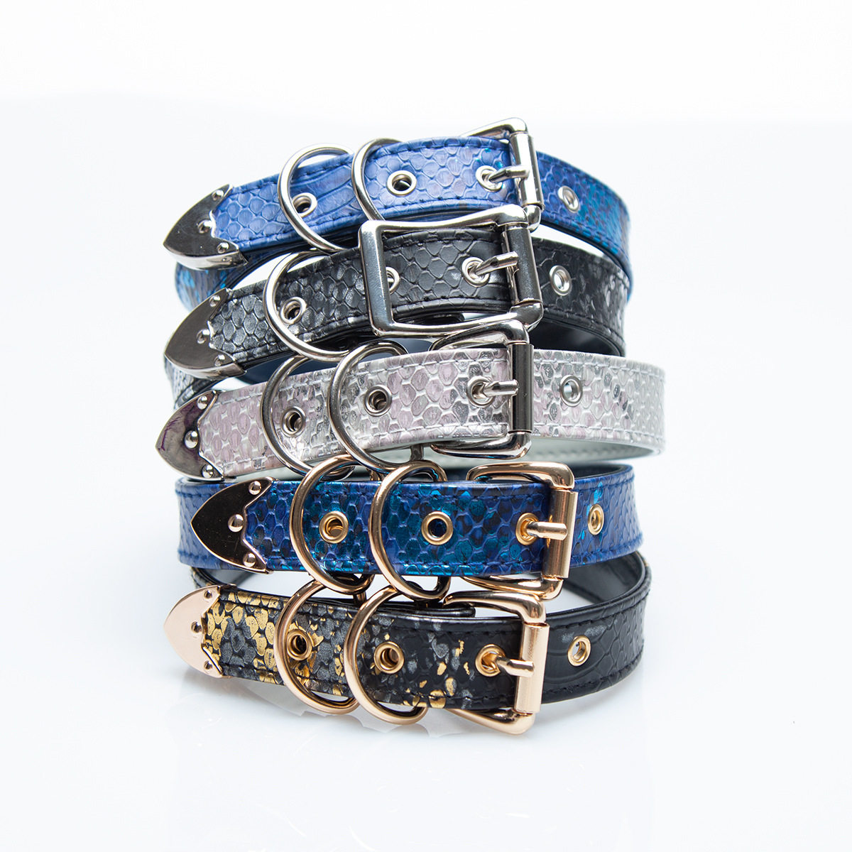 Cross-Border Xiaohongshu Trending Item: Customizable Letter Snake-Pattern Leather Subculture Necklace for Men and Women with Bell and Snake Shape