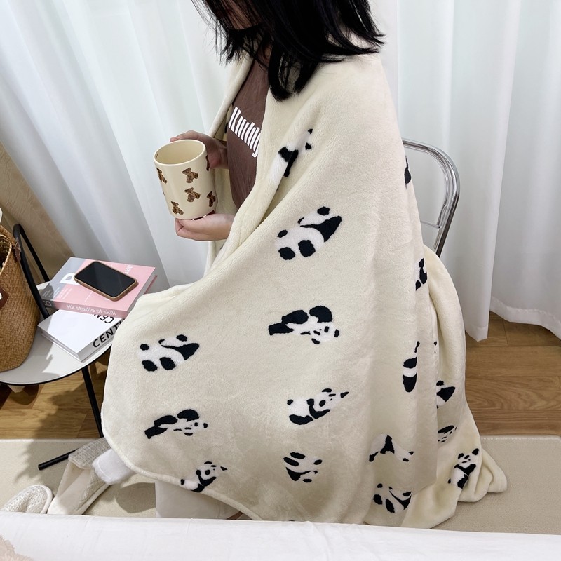 Soft fufu Cute Panda Peng Peng Warm Blanket | Thickened Autumn and Winter New Nap Warm Bed Sheet Milk Blanket