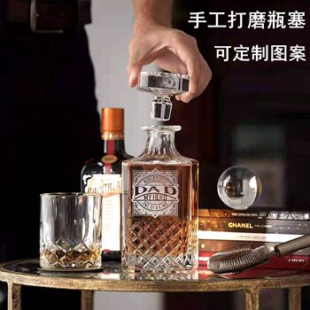 Wholesale whiskey bottle crystal glass decanter suit whiskey wine set suit glass wine bottle wine storage