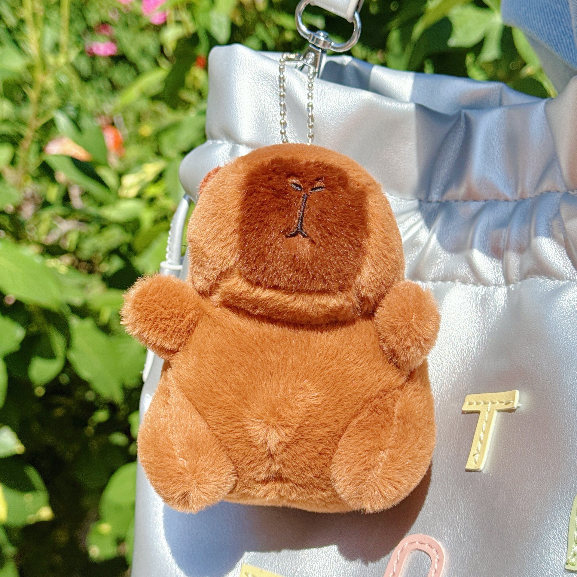 可爱卡皮巴拉公仔水豚鼠毛绒玩具玩偶钥匙扣书包挂件抓机娃娃批发