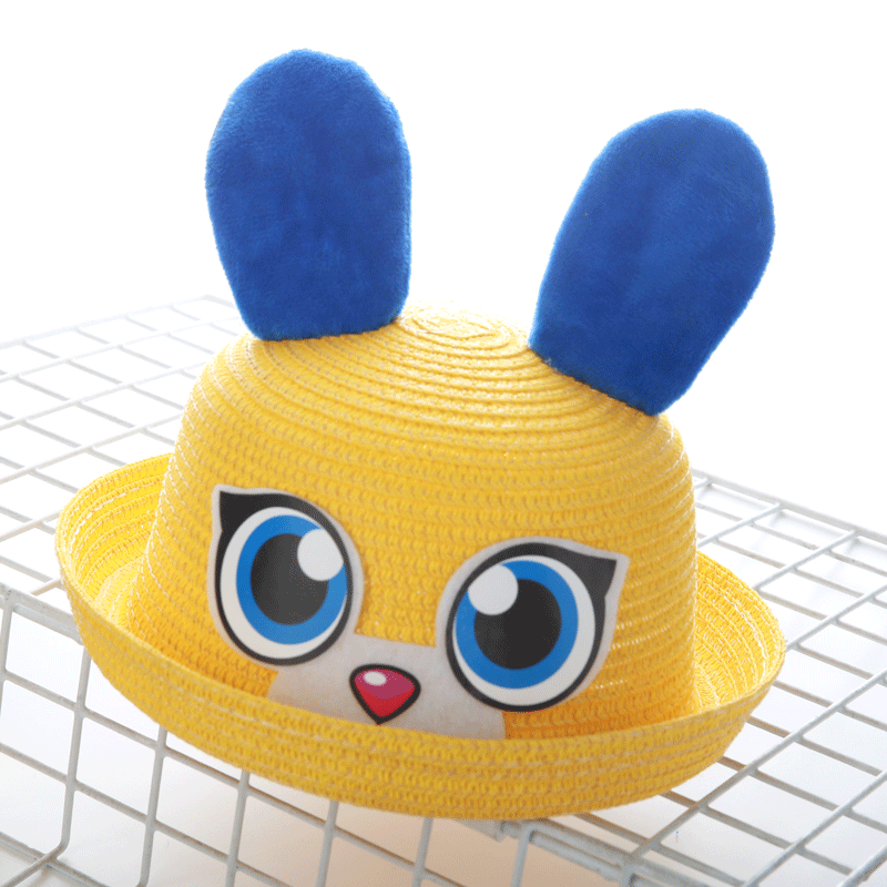 青い目のウサギの黄色