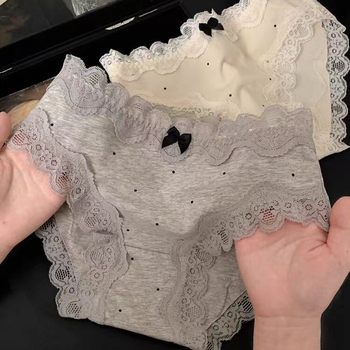 Category A Pure Sexy Pure Cotton Mid-waist Girls Four Seasons Simple Cotton Crotch Wave Lace Edge Breathable Summer Underwear for Women