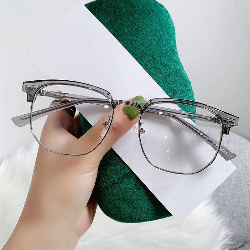 New Black Myopia Glasses for Men with Big Faces, Retro 2204Tr Eyebrow Casual Business Anti-Blue Light Danyang Glasses Frame