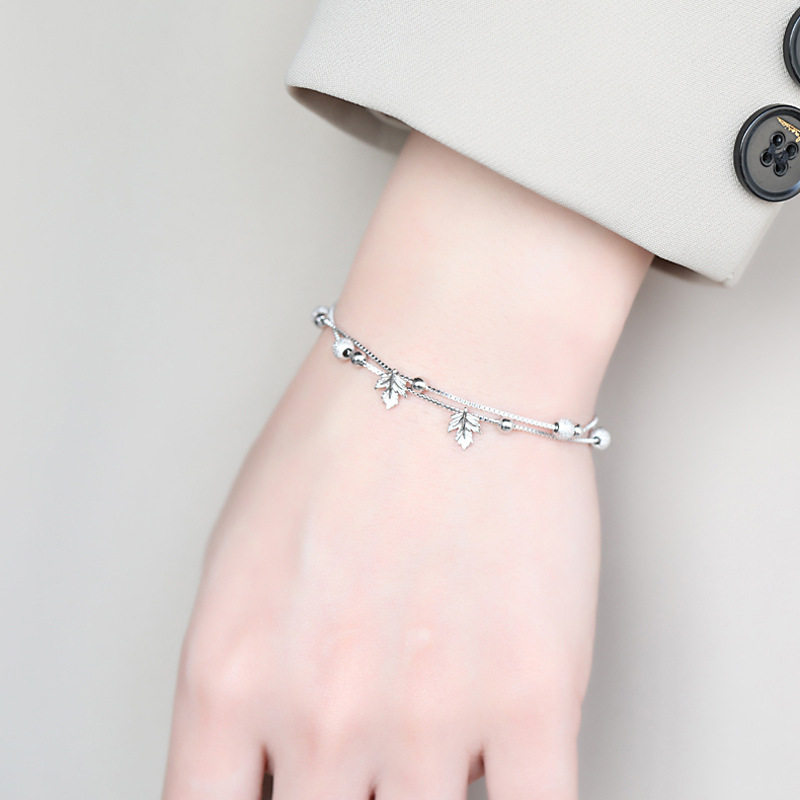 Yixuan Korean style simple fresh frosted geometric round bead bracelet student commuter folding double-layer maple leaf bracelet