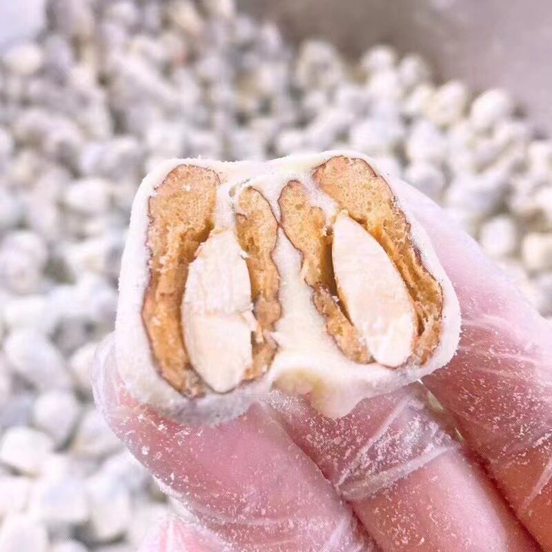 Internet Celebrity Almond Milk Dates 130g/bag Cheese Sandwich Almond Milk Balls to Satisfy Your Cravings and Nut Snacks