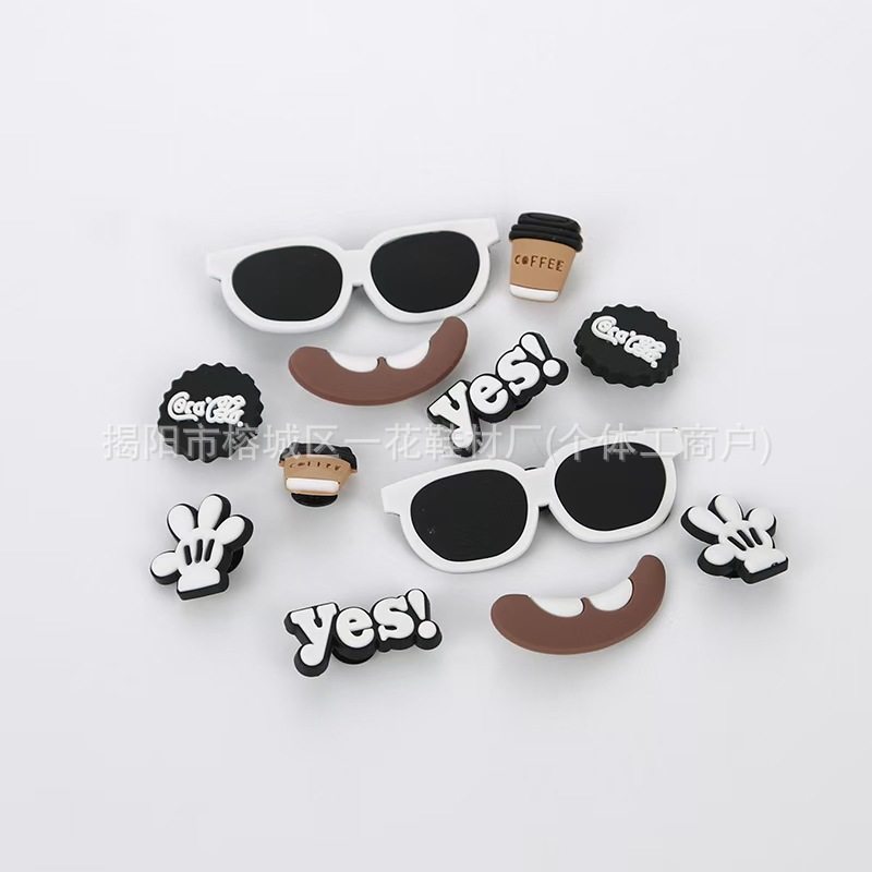 Wholesale Popular Fun Hole Shoes DIY Accessories Cute Cartoon Soft Rubber Pvc Ornaments Detachable Shoe Charms