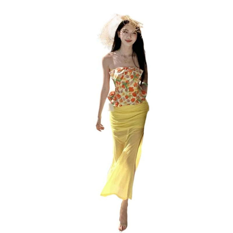 Yellow Off-Shoulder Short Waist Tube Top Top and Skirt Two-Piece Summer Dress Hot Girl Vacation Beach Suit for Women