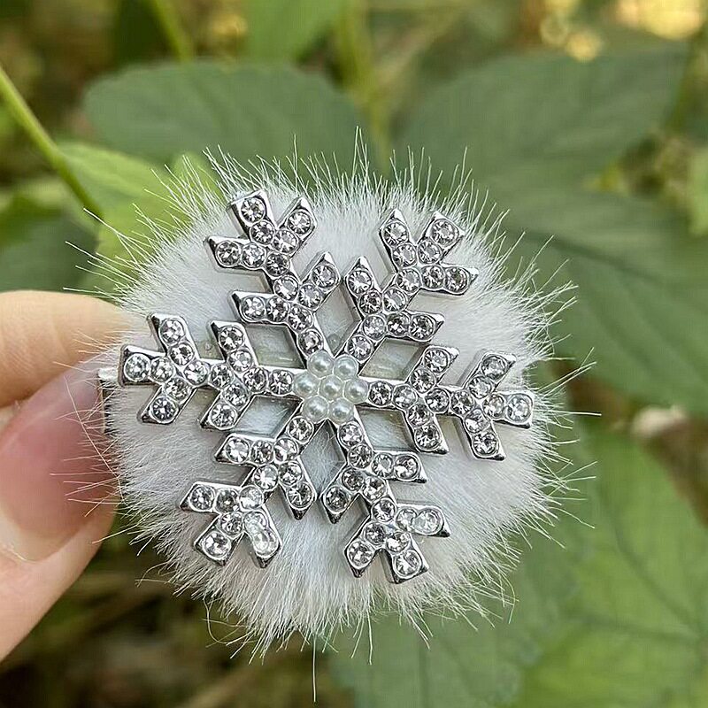 超闪水钻珍珠雪花小鸭夹高颜值圣诞节温柔可爱发卡冬季新款头饰女