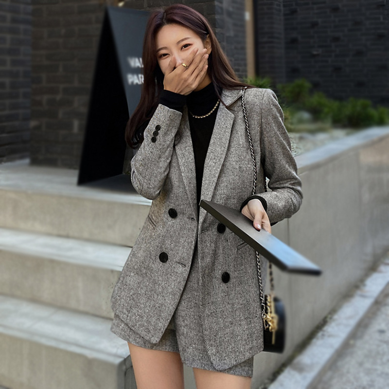 (Mới) Mã B4004 Giá 1220K: Áo Vest Nữ Guryt Vest Cả Bộ 2 Món Hàng Mùa Xuân Thu Đông Thời Trang Nữ Đồ Công Sở Chất Liệu G04 Sản Phẩm Mới, (Miễn Phí Vận Chuyển Toàn Quốc).