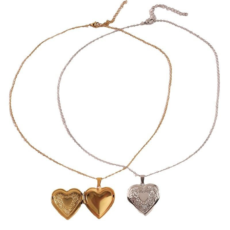 Titanium steel non-fading simple high-end necklace women's fashion light luxury stainless steel embossed peach heart photo box necklace