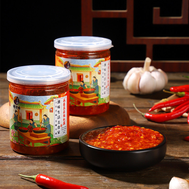 Trendy spicy salad sauce salty chili sauce garlic crisp authentic Chaoshan beef hot pot seasoning factory wholesale
