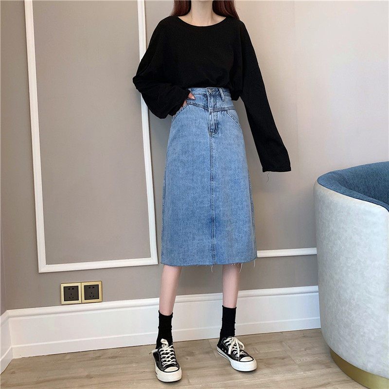 High Waisted A Line Denim Skirt Flattering Fit Split Hem Fringe Detail Casual Summer Style Wholesale Available