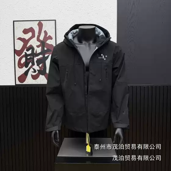 Hardshell Spring New Model Rainstorm Hiking Outdoor Casual Business Sports Hooded Jacket with Zipper Wholesale