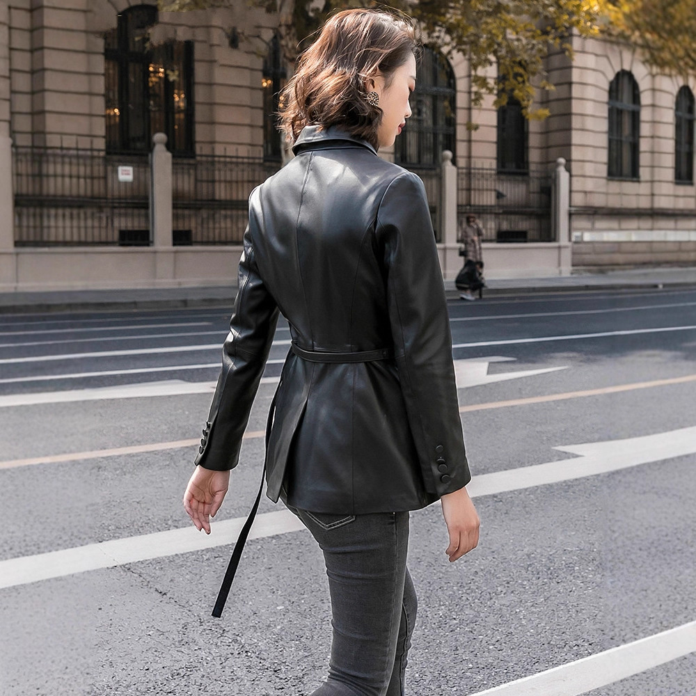 Áo khoác da cừu nữ dáng vest bó eo thanh lịch — Màu đen
