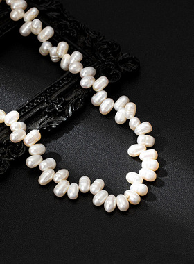 巴洛克不规则小米粒天然淡水珍珠项链女轻奢小众优雅锁骨链